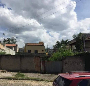 Lote/Terreno à venda, 450m² no Tropical, Contagem