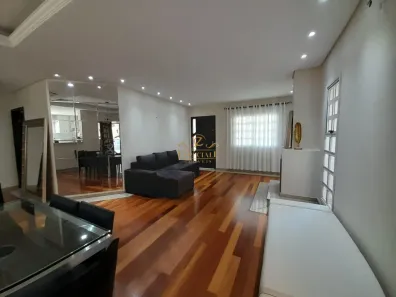 Casa de Condomínio com 4 Quartos para alugar, 250m² no Santo Inácio, Curitiba
