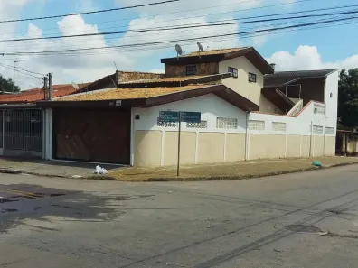 Sobrado com 3 Quartos à venda, 200m² no Cidade Morumbi, São José dos Campos