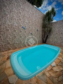 Casa com 3 Quartos à venda, 128m² no Jardim Europa, Uberlândia
