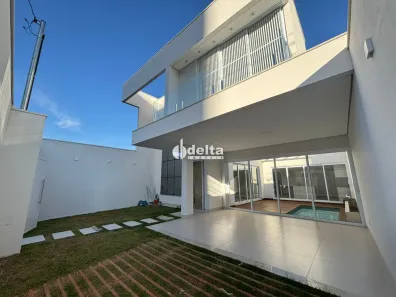Casa com 3 Quartos à venda, 174m² no Jardim Inconfidência, Uberlândia
