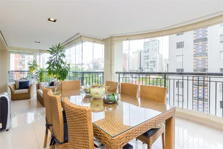 Apartamento com 3 Quartos à venda, 245m² no Santa Cecília, São Paulo