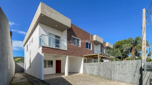 Casa com 3 Quartos à venda, 139m² no Campeche, Florianópolis