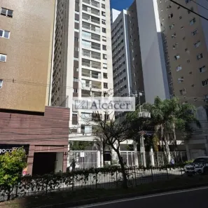 Apartamento com 2 Quartos para alugar, 60m² no Centro, Curitiba