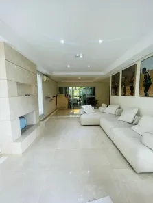 Casa de Condomínio com 3 Quartos para alugar, 280m² no Vila Oliveira, Mogi das Cruzes