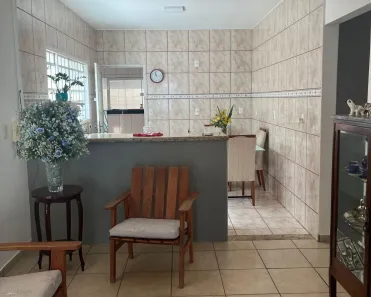 Casa com 3 Quartos à venda, 197m² no Presidente Roosevelt, Uberlândia