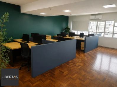 Sala Comercial com 2 Quartos à venda, 247m² no Centro Histórico, Porto Alegre