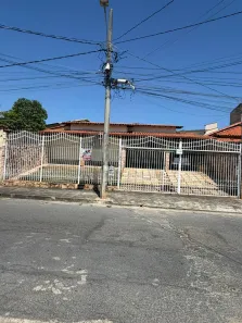 Casa com 3 Quartos para alugar, 180m² no Santa Mônica, Belo Horizonte