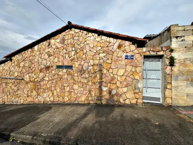 Casa com 4 Quartos para alugar, 209m² no Planalto, Belo Horizonte