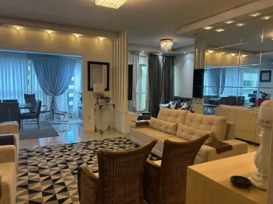 Apartamento com 4 Quartos à venda, 246m² no Meia Praia, Itapema