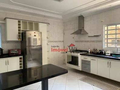 Sobrado com 5 Quartos à venda, 338m² no Dos Casa, São Bernardo do Campo