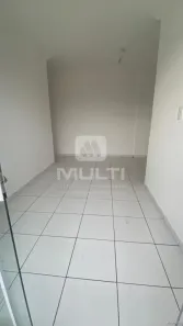 Apartamento com 2 Quartos para alugar, 52m² no Presidente Roosevelt, Uberlândia