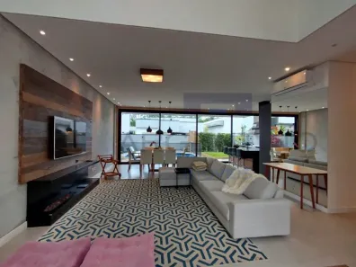 Casa de Condomínio com 3 Quartos à venda, 260m² no Botujuru, Mogi das Cruzes