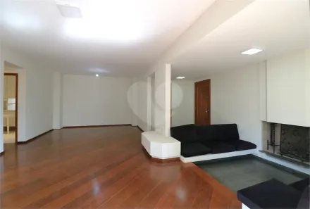 Apartamento com 3 Quartos para alugar, 180m² no Moema, São Paulo