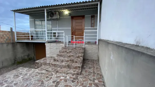 Casa com 2 Quartos à venda, 113m² no Mário Quintana, Porto Alegre