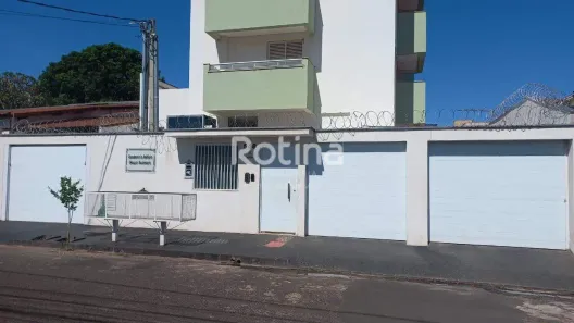 Apartamento com 3 Quartos para alugar, 280m² no Saraiva, Uberlândia