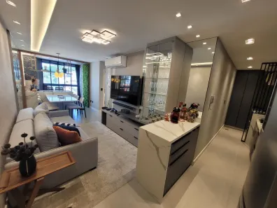 Apartamento com 2 Quartos à venda, 63m² no Centro, Balneário Camboriú