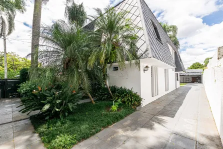 Casa com 4 Quartos à venda, 209m² no Hugo Lange, Curitiba