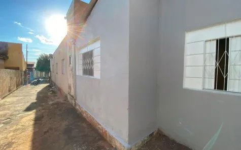 Casa de Condomínio com 2 Quartos para alugar, 45m² no Jardim Jockey Club, Campo Grande