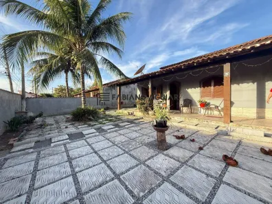 Casa com 2 Quartos à venda, 150m² no Vila Capri, Araruama