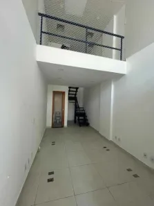Ponto Comercial para venda ou aluguel, 40m² no Recreio dos Bandeirantes, Rio de Janeiro