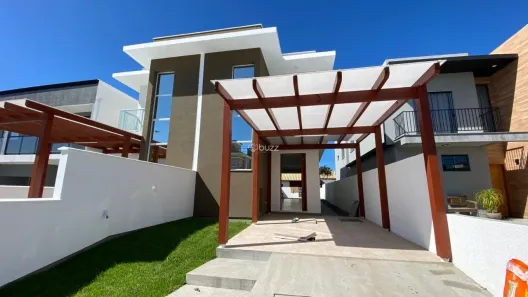 Casa com 3 Quartos à venda, 143m² no Carianos, Florianópolis