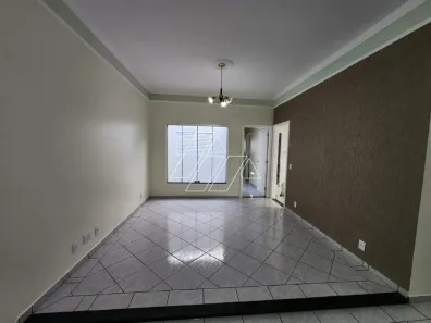 Casa com 3 Quartos à venda, 177m² no Jardim Estoril, Marília