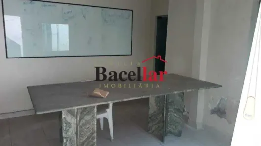 Sala Comercial à venda, 408m² no Lins de Vasconcelos, Rio de Janeiro