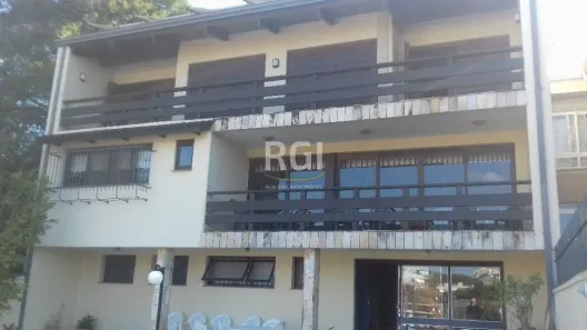 Casa com 6 Quartos à venda, 588m² no Três Figueiras, Porto Alegre