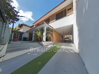 Casa de Condomínio com 3 Quartos à venda, 302m² no Jardim Carioca, Rio de Janeiro