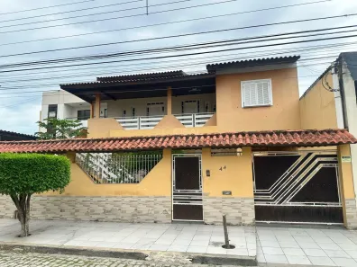 Casa com 7 Quartos à venda, 360m² no Alphaville, Campos dos Goytacazes