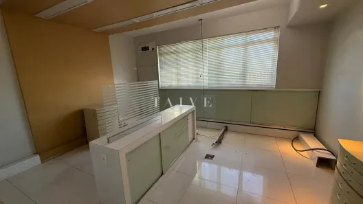 Prédio Comercial à venda, 100m² no Centro, Londrina