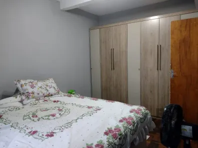 Casa com 4 Quartos à venda, 300m² no Restinga, Porto Alegre