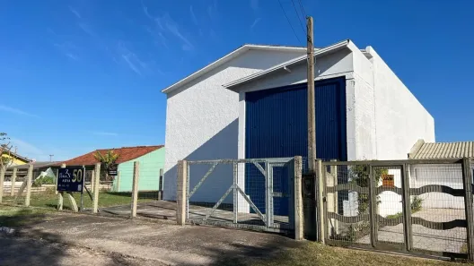 Casa com 2 Quartos à venda, 600m² no Presidente, Imbé