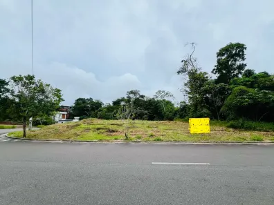 Lote/Terreno à venda, 743m² no Tarumã, Manaus
