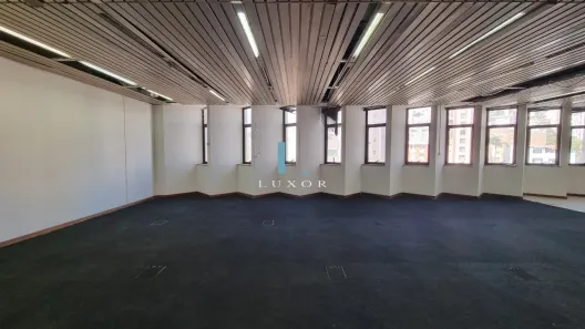 Ponto Comercial para alugar, 561m² no Coração de Jesus, Belo Horizonte