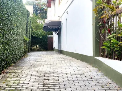 Casa com 4 Quartos à venda, 400m² no Alto de Pinheiros, São Paulo