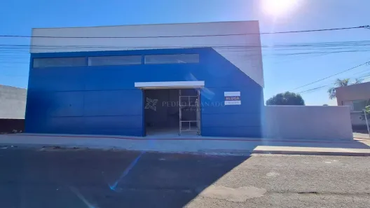 Prédio Comercial para alugar, 384m² no Jardim Monte Rei, Maringá