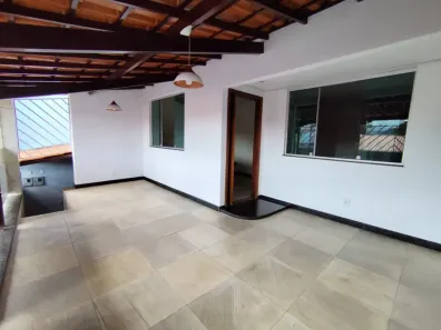 Casa com 3 Quartos à venda, 180m² no Caiçara-Adelaide, Belo Horizonte