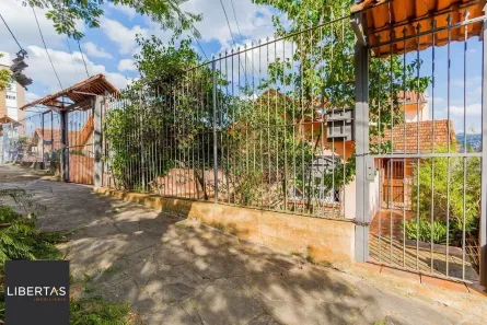 Casa com 6 Quartos à venda, 257m² no Jardim do Salso, Porto Alegre