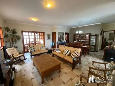 Casa com 3 Quartos à venda, 360m² no Jardim Estoril III, Bauru