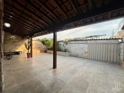 Casa com 3 Quartos à venda, 140m² no Alípio de Melo, Belo Horizonte