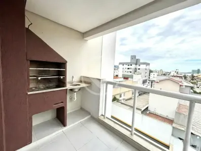 Apartamento com 2 Quartos à venda, 62m² no Capoeiras, Florianópolis