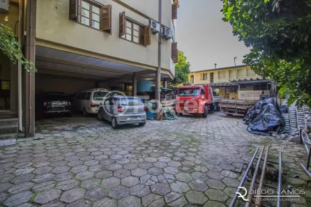 Imóvel Comercial com 3 Quartos à venda, 607m² no São João, Porto Alegre