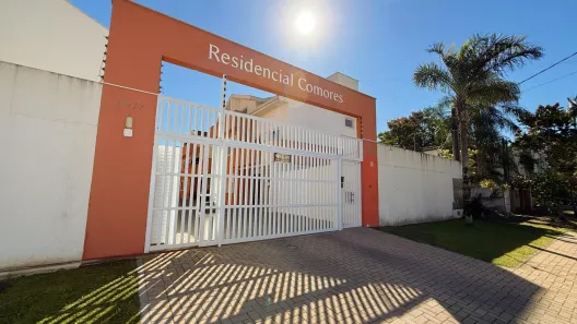 Sobrado com 4 Quartos à venda, 138m² no Centro, Matinhos