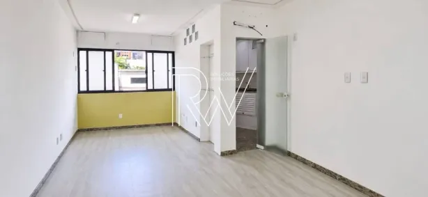 Sala Comercial à venda, 32m² no Caminho das Árvores, Salvador