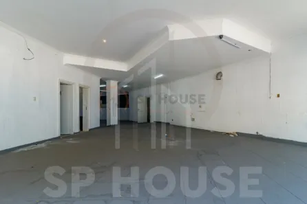 Ponto Comercial para alugar, 230m² no Bosque da Saúde, São Paulo