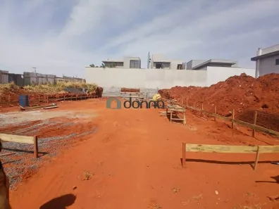 Casa com 4 Quartos à venda, 200m² no Damha Residencial Uberaba III, Uberaba