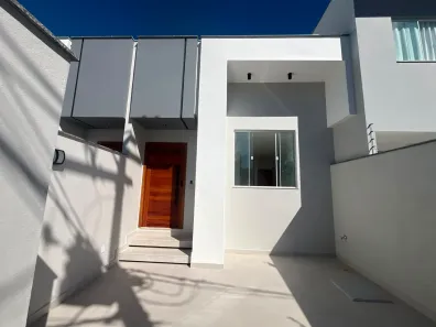 Casa com 2 Quartos à venda, 75m² no Lagoa, Macaé
