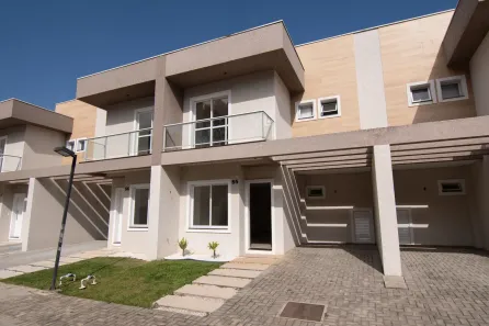 Casa de Condomínio com 3 Quartos à venda, 110m² no Campo Comprido, Curitiba